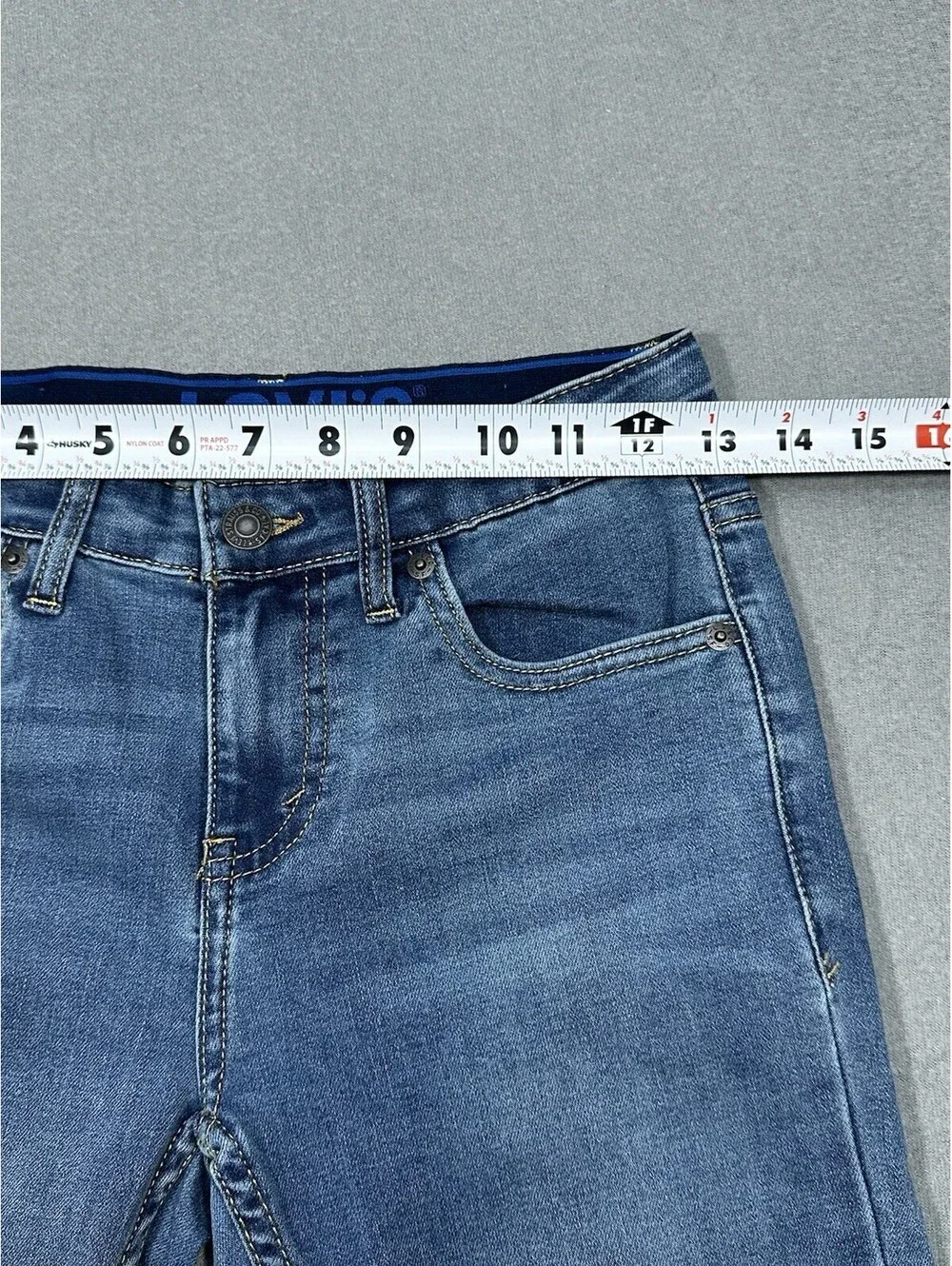 Levi’s 502 Boys 10 Regular Jeans W25 L25 Taper NWOT Medium Wash